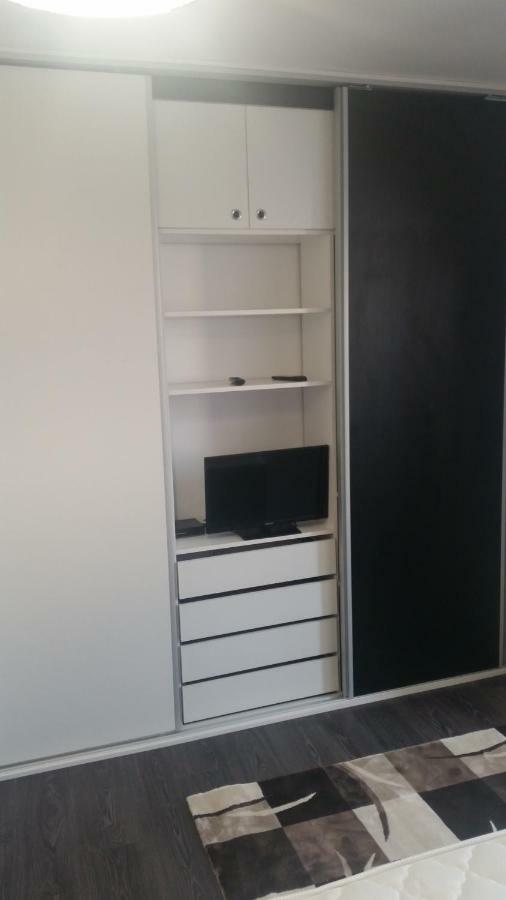 White Black Rooms ฮูเนโดอารา ภายนอก รูปภาพ